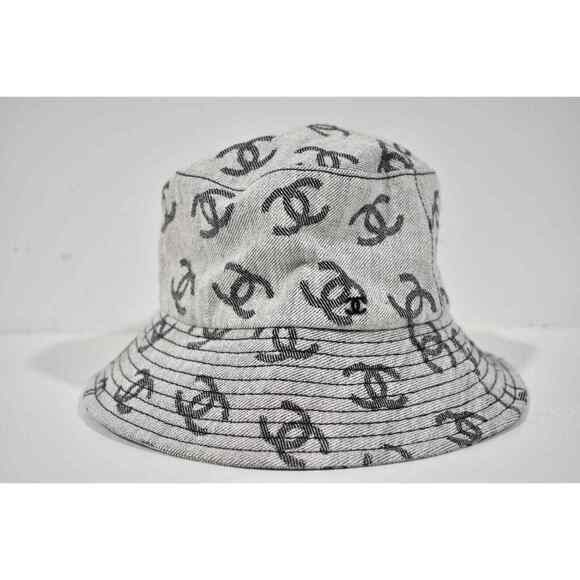 Chanel 22S Black White Grey Denim Fabric CC Logo Sun Cloche Bucket Hat Small S - Picture 1 of 9